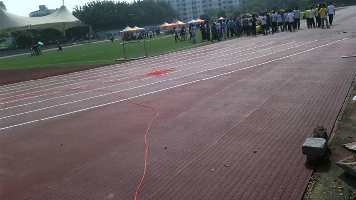 張家港預(yù)制型跑道卷材